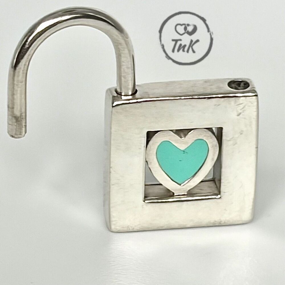 Tiffany & Co sterling silver padlock charm with blue enamel heart - Picture 2 of 15
